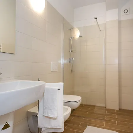 Otel Vele Storiche Pisane 2*